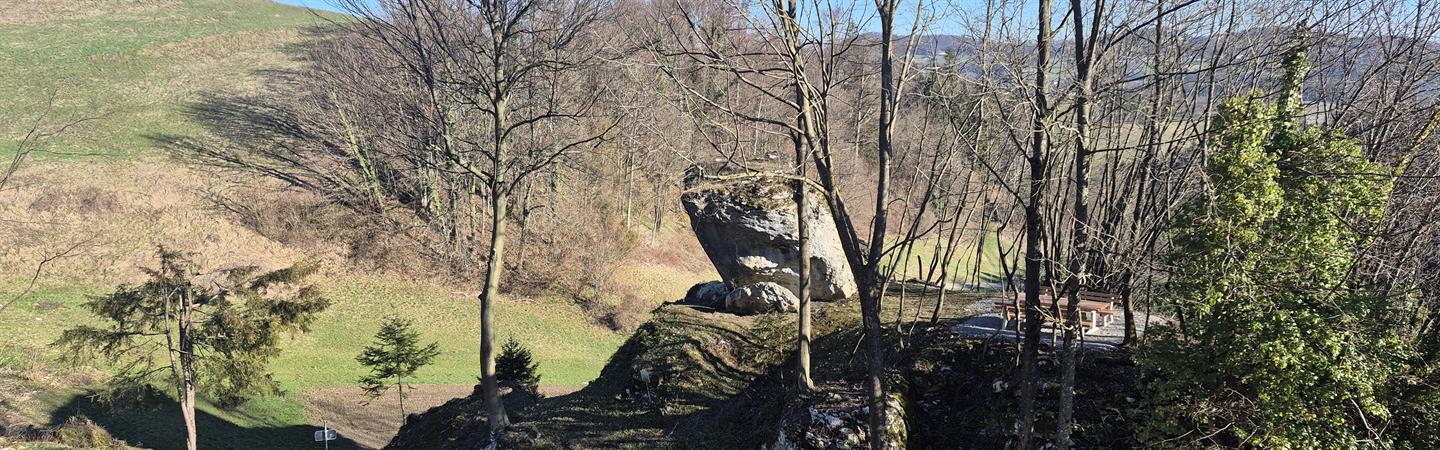 megalit Ampus